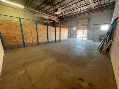 600 SQFT Warehouse Space @ Dixie&401 - Month to Month