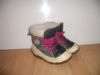 boots --- OLANG -- bottes d'hiver -- size 25-26 EU / 8-9 US kids