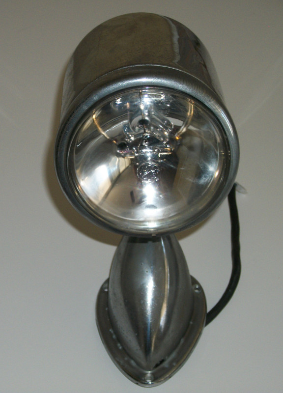 RAY-LINE JABSCO MARINE SEARCH LIGHT 2 FILAMENT GE BULB in Boat Parts, Trailers & Accessories in City of Toronto