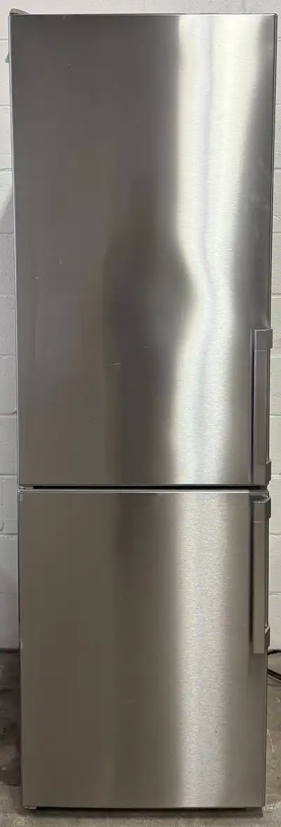 Apartment Size Refrigerator “WHIRLPOOL” H74/W24/D26, View more