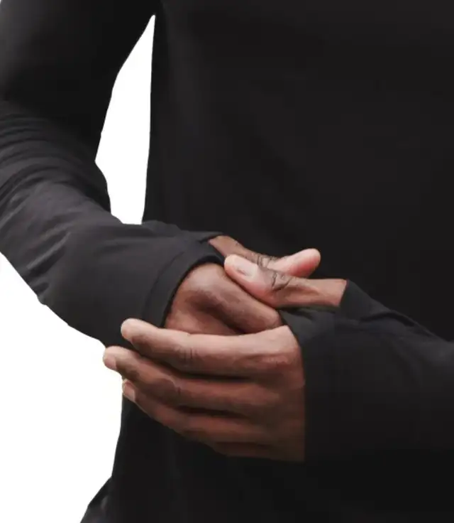Brand New Lolë Men’s Winter Snow Ski Baselayer Top Shirt in Men's in Calgary - Image 6