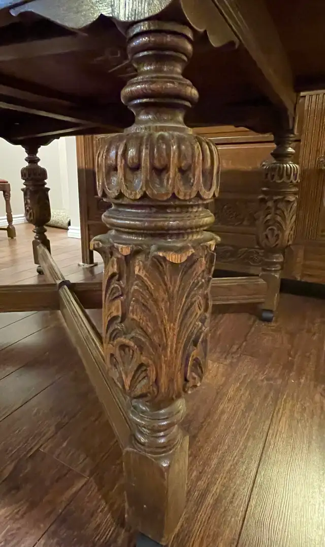 Vintage Krug dining room suite in Dining Tables & Sets in Hamilton - Image 7