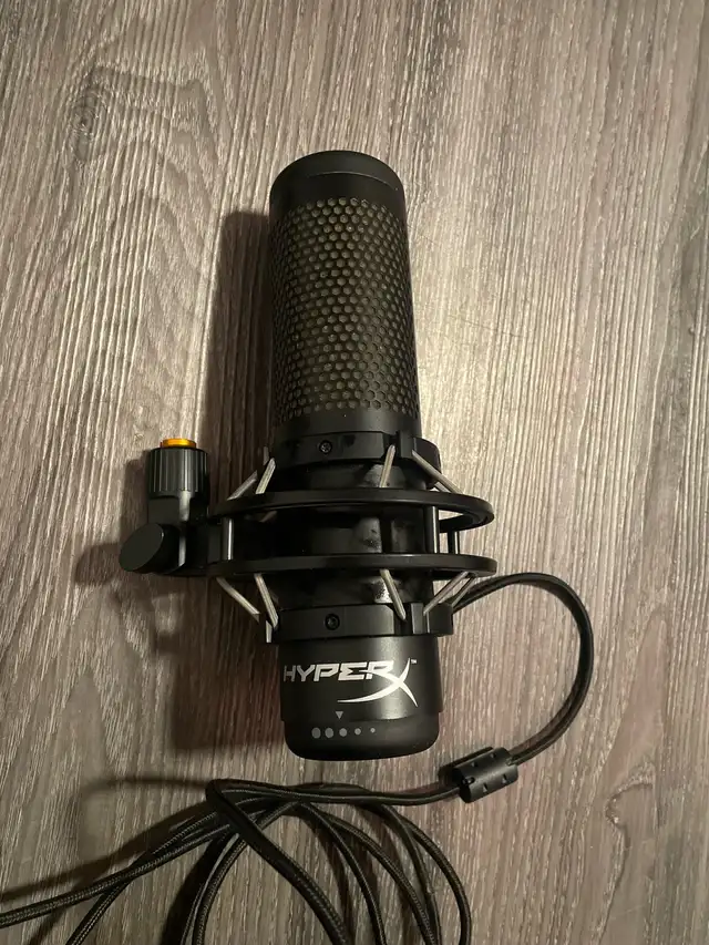 HyperX QuadCast S65183691354242120