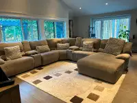 Modular Sectional Reclining Sofa/Shag carpet