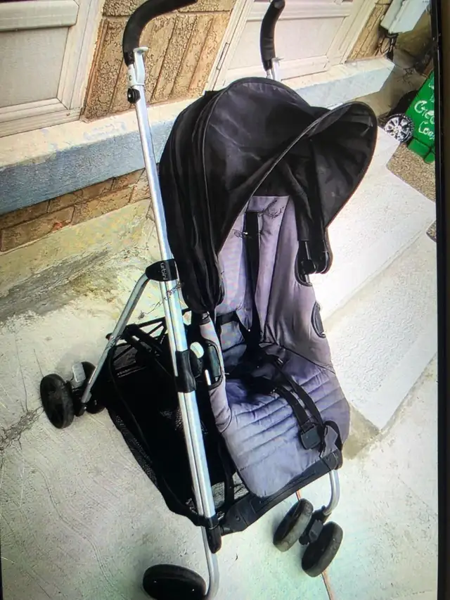  baby stroller .518518572319385603