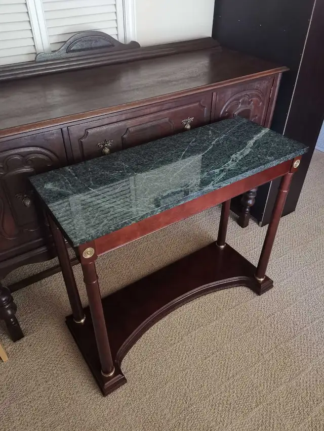 Beautiful and strong solid wood console table, real marble top in Other Tables in Markham / York Region - Image 3