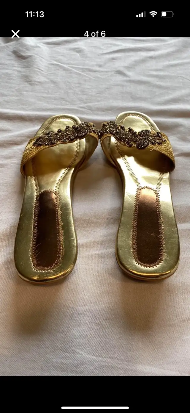 Golden Slip On Sandals With Small Heel And Rhinestones in Women's - Shoes in Edmonton - Image 5