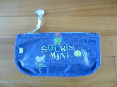 Étuis à crayon Louis Garneau et Souris Mini, View more