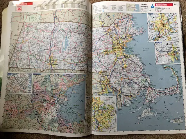 Road Atlas, Millennium Edition, 2000 (Brampton) in Other in Mississauga / Peel Region - Image 5