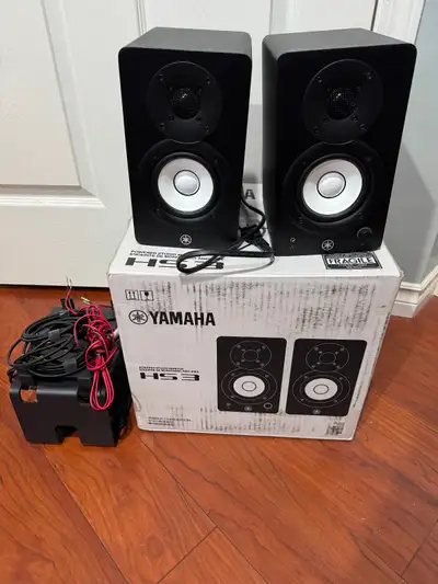 Yamaha HS3 Studio Monitor Speakers, View more