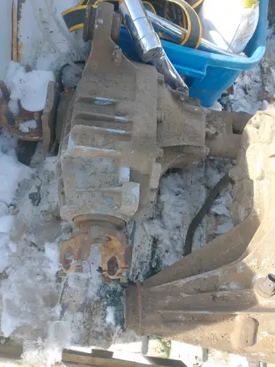 5.3L Chevy engine, transfer case, and front diff. Asking $1000, $500, and $500. All parts removed se...