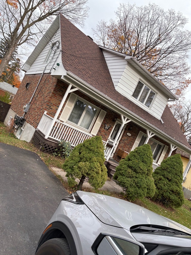 18e Avenue — photo 1