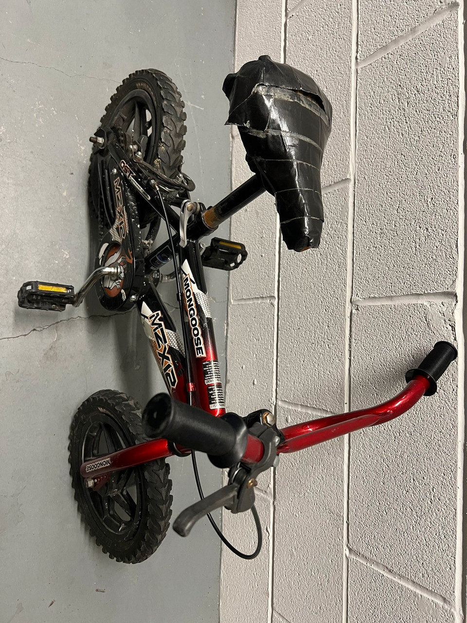 Mongoose dynamic bike hotsell