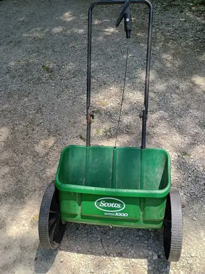 Scotts AccuGreen 1000 in good condition. Works well. Cash sale. Pick up.