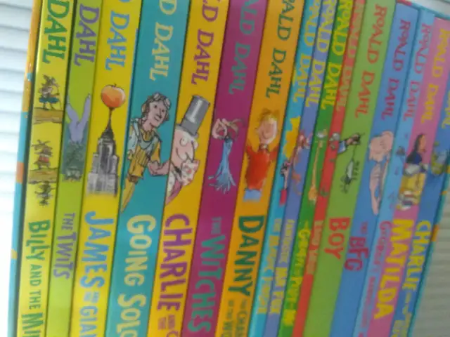 Roald Dahl Collection 15 Book Boxed Set by Roald Dahl in Children & Young Adult in City of Toronto - Image 10