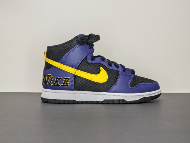 DS - Nike Dunk High EMB - Lakers - size 8 in Men's Shoes in Markham / York Region