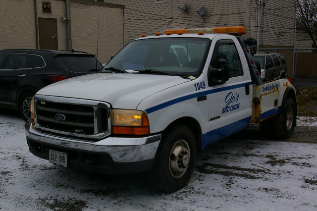 2000 FORD F350 SUPERDUTY WRECKER TOW TRUCK in Cars & Trucks in St. Catharines - Image 3