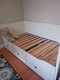 Ikea daybed
