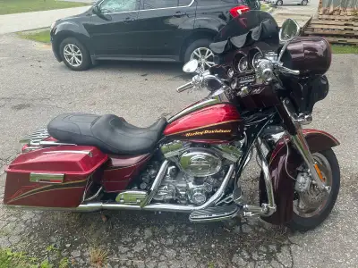 Up for sale or trade is my used 2005 Harley-Davidson Ultra Glide Screaming Eagle, a true touring leg...