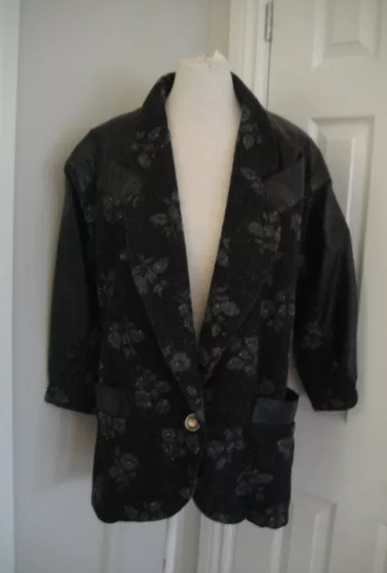 eorgiou Women's Leather Shell/ Wool Jacket Size 5-6 in Women's - Tops & Outerwear in Markham / York Region