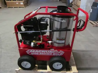 FOR SALE NEW EASY-KLEEN MODEL MAGNUM GOLD HOT WATER PRESSURE WASHER 3.6GPM AT 4000PSI ADJ. PRESSURE...