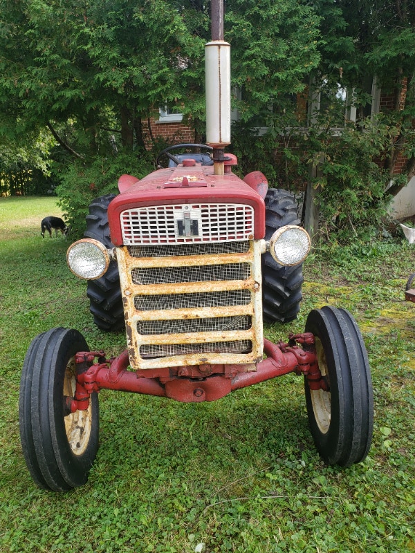 Internatinal Tractor IH 240 Harvester & equipment for sale Farming