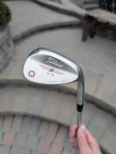 Titleist BV Vokey 58° Golf Wedge - right handed , View more