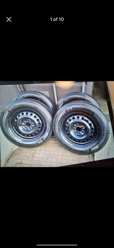 Set of 4 MICHELIN winter tires with rims (235 65 17) pattern (5×114,3) 2023 HONDA CRV