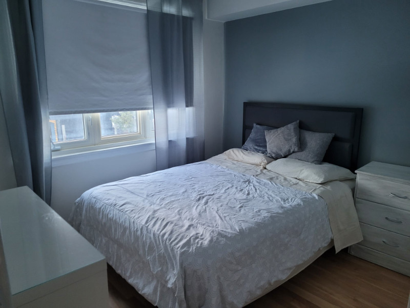 Furnished Room for rent Available NOW near Hull Hospital Room Rentals