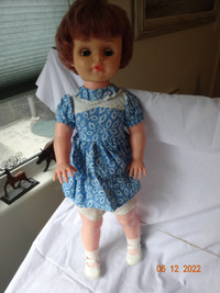 Doll, walker,24 inch,straight leg, original clo. blue sleep, nic