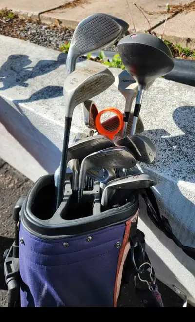 2 set  de bâton de Golf avec leurs sac, View more