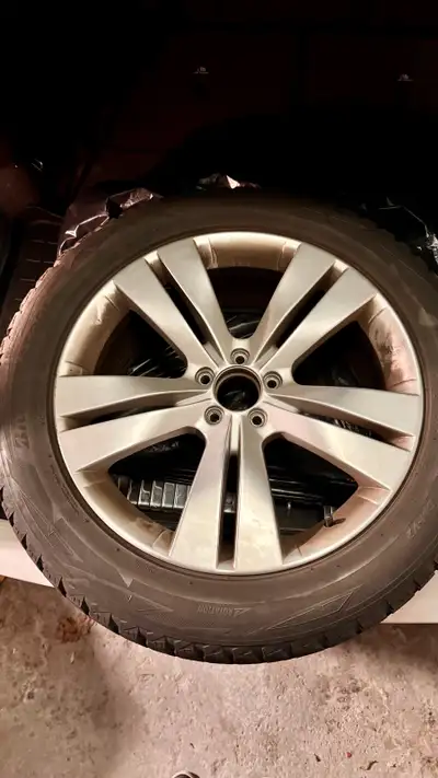 I'm selling a complete set of Mercedes winter tires and rims. These tires are Bridgestone Blizzak DM...