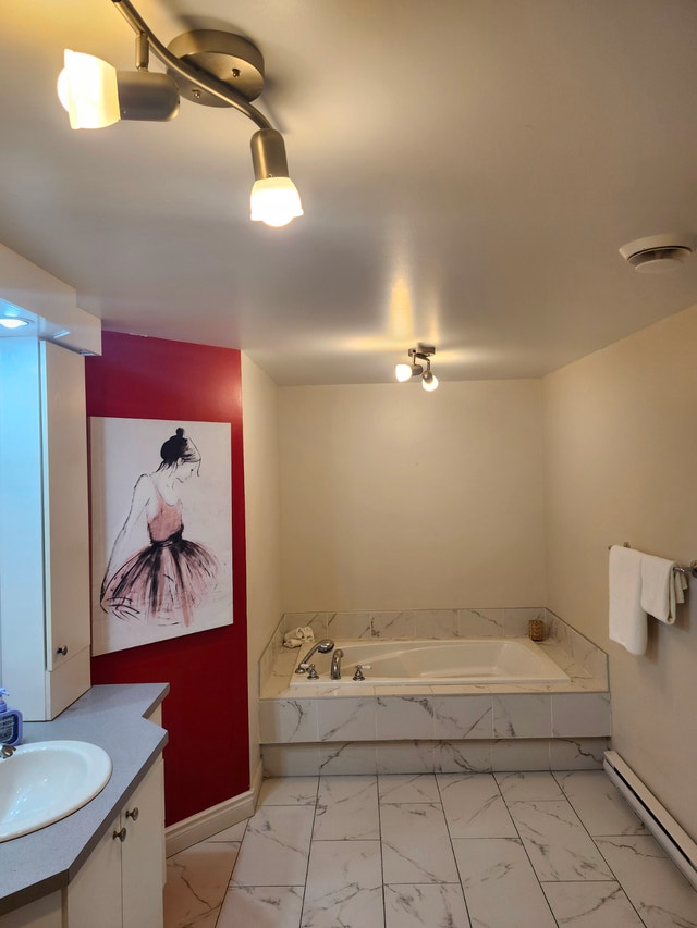 BEAU CONDO 4 1/2 A VENDRE PRÈS DE TOUT LES SERVICES!! — photo 1