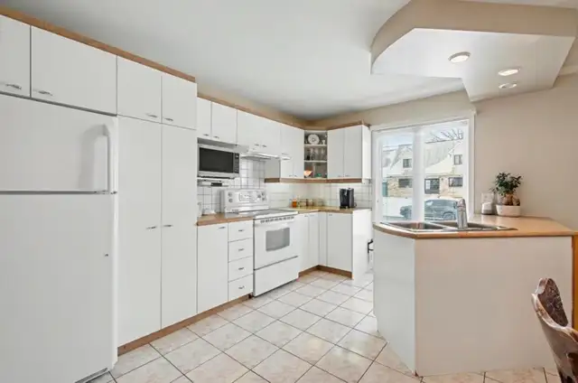Grand 5 1/2 renové TOUT INCLUS | 1 MOIS GRATUIT in Long Term Rentals in Laval / North Shore - Image 6