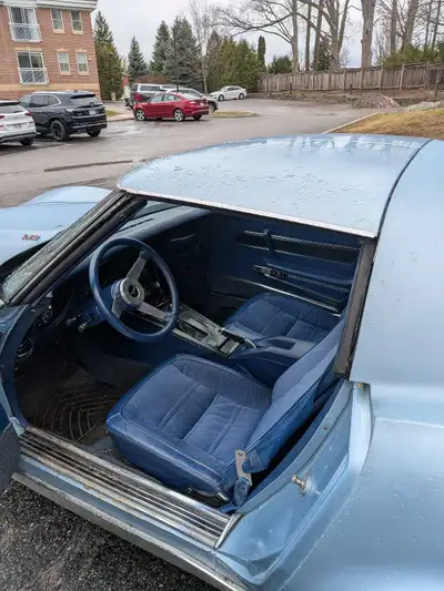 1977 Corvette 76000 mi Original paint Call Gord @905-985-1730
