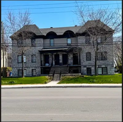 À LOUER – CONDO 4 ½ SPACIEUX & ULTRA‑COMPLET!