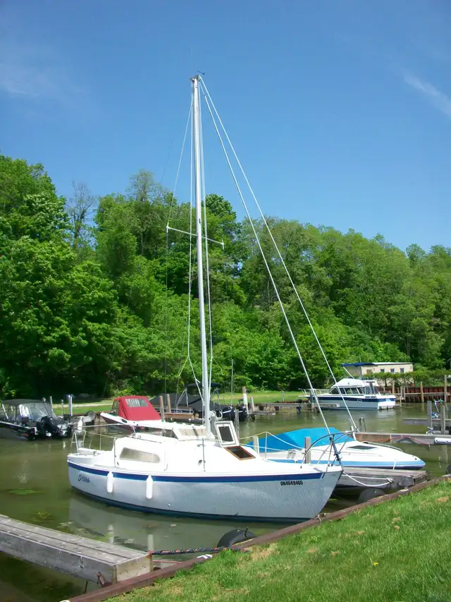 23 Grampian Sailboat in Other in Norfolk County - Image 7