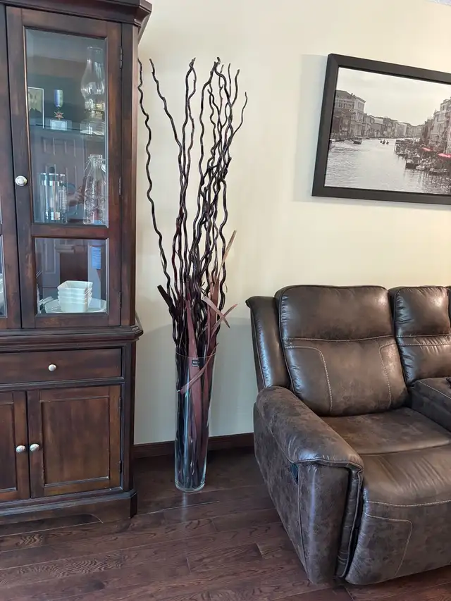 Glass Floor Vase in Home Décor & Accents in Kitchener / Waterloo - Image 2