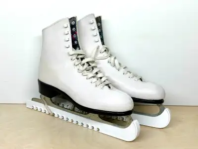 Lange Classic Figure Skates. Size 8, View more