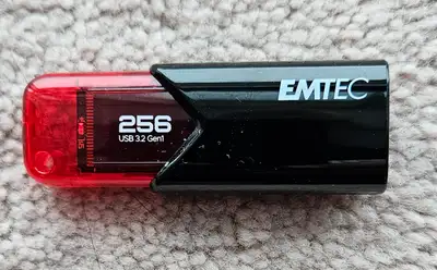 BRAND NEW EMTEC 256GB USB 3.2 B123 Flash Drive NEEDS TO GO ASAP . FULLY TESTED, SO BUY HASSLE FREE f...