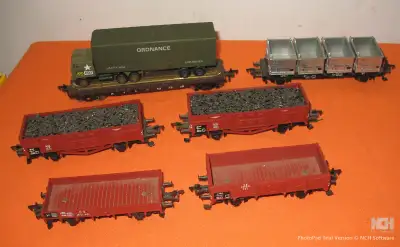 Rare Fleischmann HO Gauge Model Railroad Items - All as shown (6) Cars. Made in US Zone Germany - Mo...