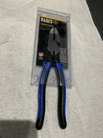 Brand new Klein tools Sealed package