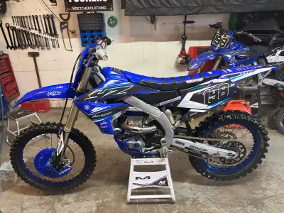 Selling my 2021 yz450f with roughly 50 hours on it. Oil changed every 4 hours, awesome bike never ha...