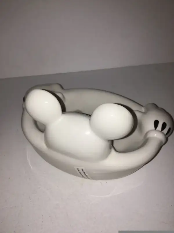 Disney Mickey Mouse ceramic bathroom set in Home Décor & Accents in Ottawa - Image 5