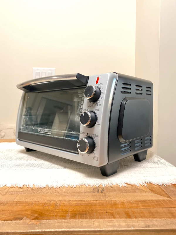 Black & Decker Toaster Oven in Toasters & Toaster Ovens in City of Toronto - Image 2