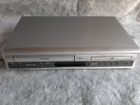 Magnétoscope Combo VHS-DVD TOSHIBA SD-V391C Player