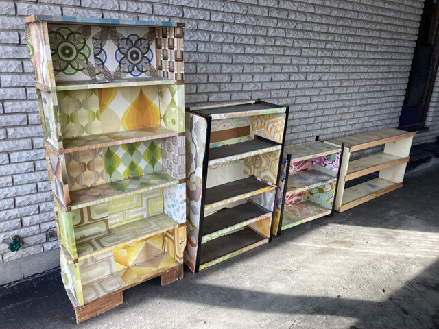 Shelves ( 2 Remaining Available ) dans Autre  à Sudbury - Image 3