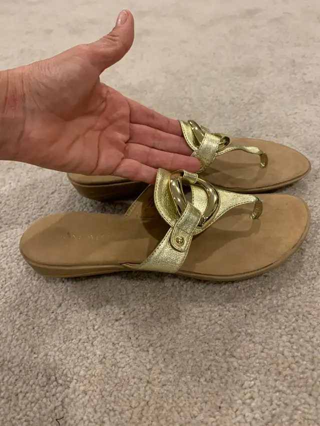 Women’s *NEW* Sandals in Women's - Shoes in Edmonton - Image 9