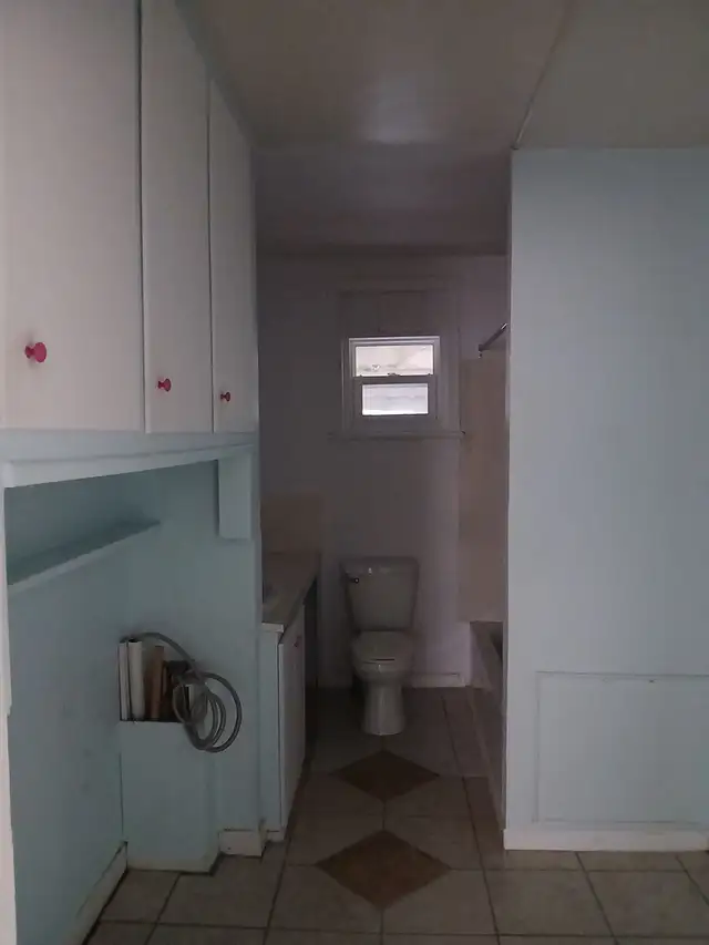 GRAND 4 1/2 RDC in Long Term Rentals in Shawinigan - Image 9