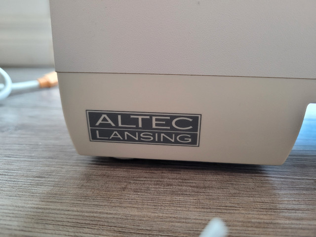 Altec Lansing ACS33 Computer Speaker System in Speakers, Headsets & Mics in Markham / York Region - Image 3